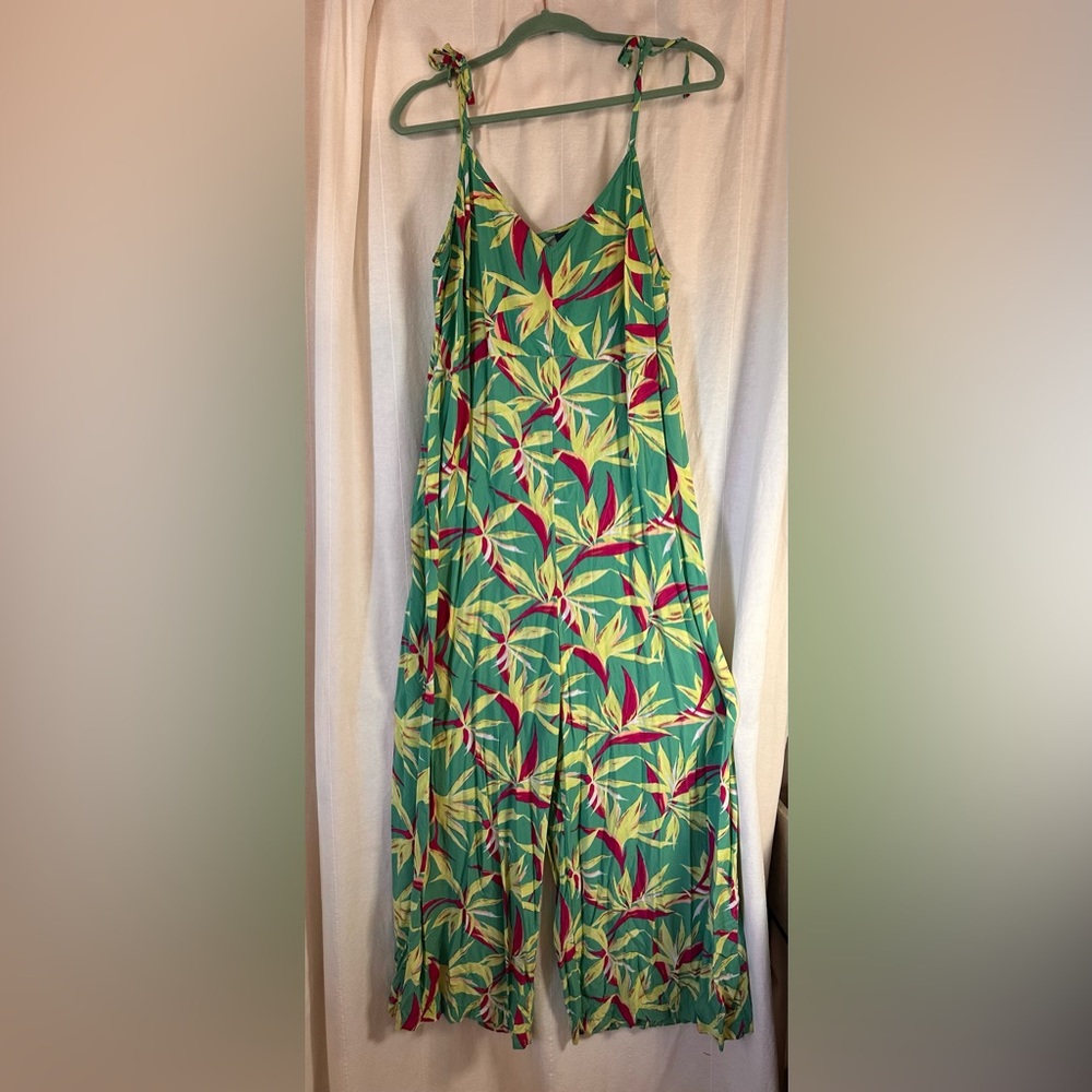 Old Navy floral Jumper